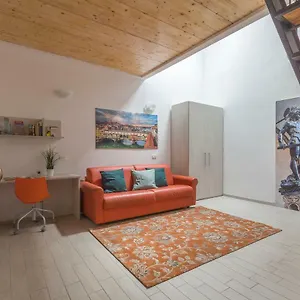 Emma & Olga -in The Centre- Apartamento